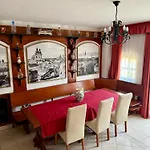 Leanyka Vendeghaz * Eğri
