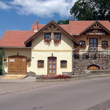 Leányka *